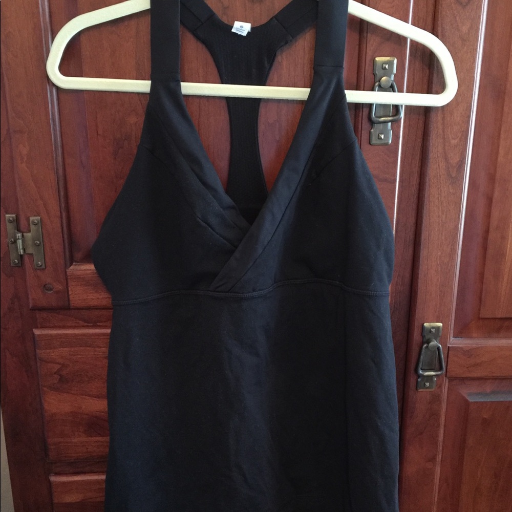 Lululemon work out top. Size 12.
